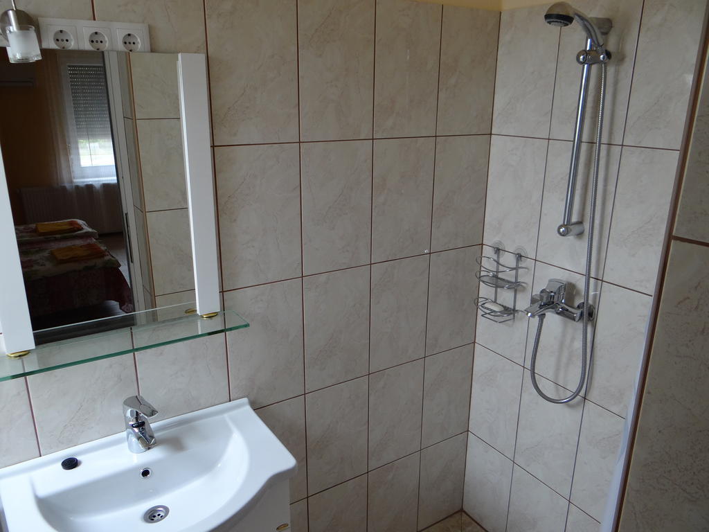 Marinica Apartman Hajdúszoboszló Oda fotoğraf