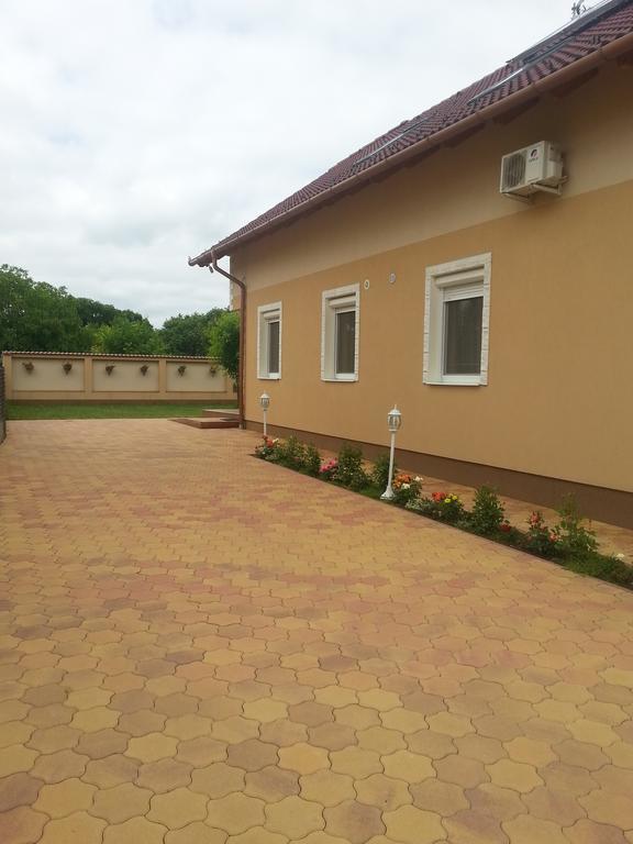 Marinica Apartman Hajdúszoboszló Dış mekan fotoğraf